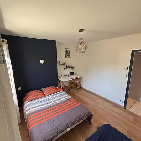Cozy And Spacious House In Сasa de vacaciones *